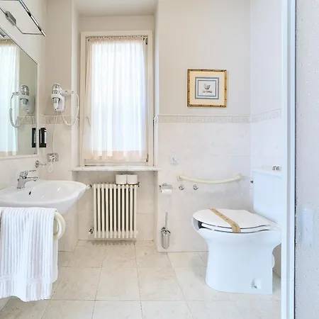 Hotel Belvedere 3*